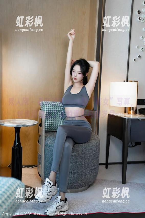 秀人网-奈汐酱nice 秀人网 - 看奈汐酱nice的“修女”写真,恍惚间想起了谁的青涩校园岁月……