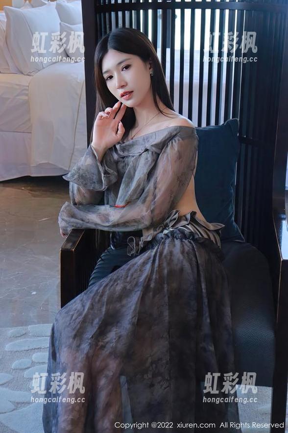 秀人网-媃柔 秀人网 - 套图进化史:媃柔的自拍之路,重返美图界!
