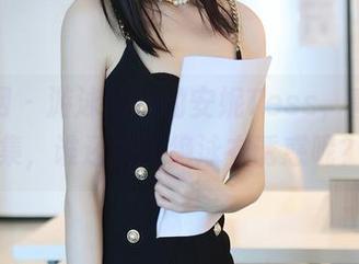秀人网 – 游泳池边的安妮Tess,高清图集,谁还能拒绝泳衣诱惑呢?