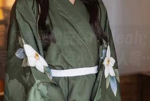 秀人网 – 网盘里的安然maleah：职业装写真，真有点小小撩人呢…