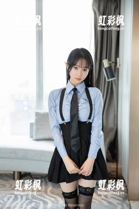秀人网 - 当小海臀Rena变成女王，原图产出的不只是美，还是肌肉！