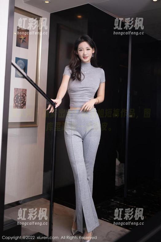 秀人网-悦悦姐 秀人网 - 新鲜出炉!悦悦姐短裤作品,图库里透着一点俏皮。