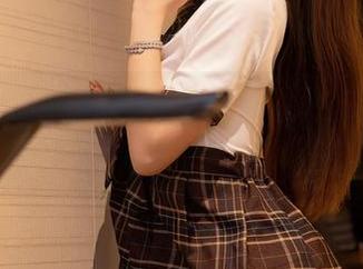 秀人网 – 收集曼柔的旗袍写真，发现每一张都像是一种情愫的流露