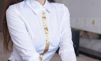 秀人网 – 穿上短裤,林子遥福利写真秀出你的另一面!