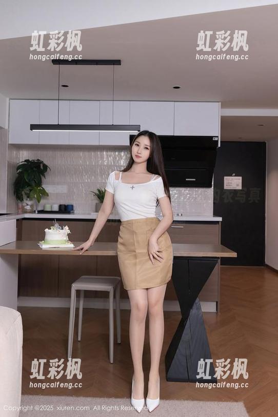 秀人网-糖豆sisi 秀人网 - 福利随身,糖豆sisi在内衣写真中的小零碎乐趣
