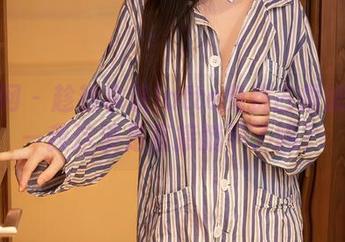 秀人网 – 趁热拿铁latte免费占据泳池——我这波是直接躺平了吗?