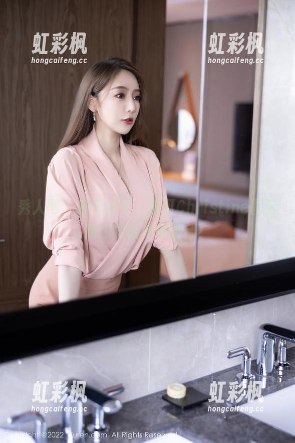 秀人网-黄可Christine 秀人网 - 夏天来了,黄可Christine图包助你摆脱冬季抑郁!