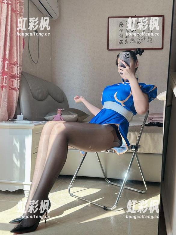 美邵女Baby 微密圈 - 美邵女Baby上线,丝袜美腿全套图片,看了让人忍不住嘴角上扬。