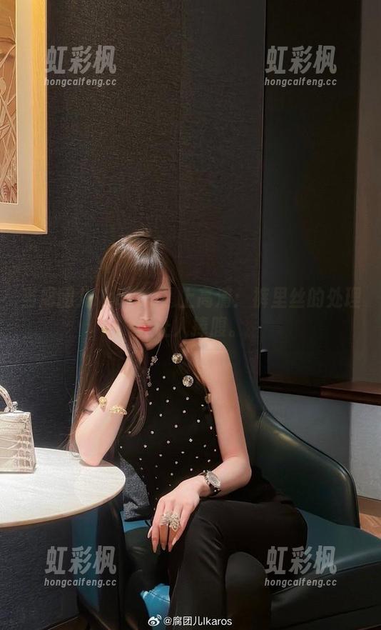 腐团儿Ikaros 当腐团儿Ikaros遇上高清:裤里丝的处理真让人捧腹。
