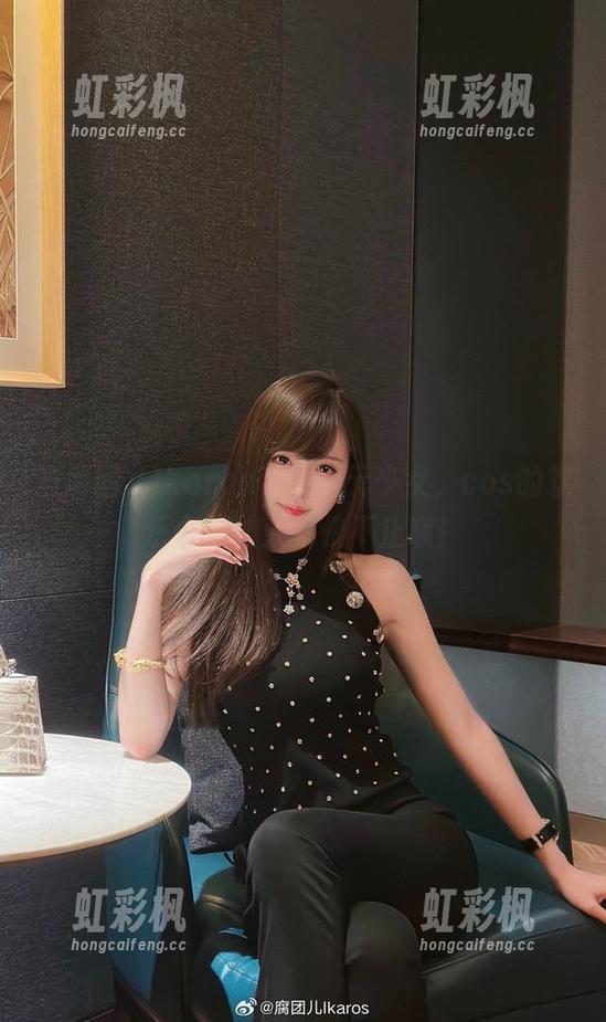 腐团儿Ikaros 当腐团儿Ikaros变身次元少女,cos的欢乐合集让人忍俊不止哦!