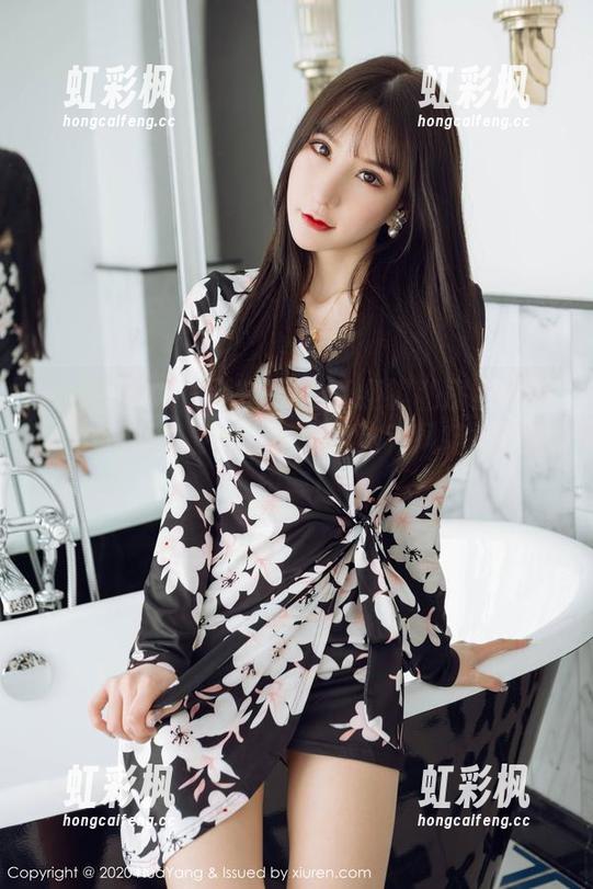 花漾show - 从Cris_卓娅祺私房图包里，女王气场层层压过来，这种风范，我好想要！