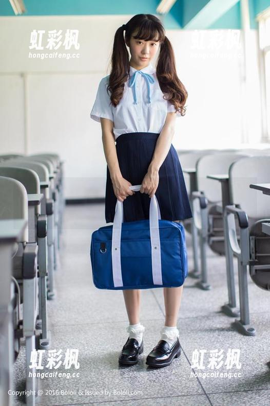 菠萝社 - 从网盘下载的美腿，夏美酱可能连猫都嫉妒！