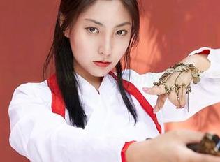 蜜桃社 – 有谁不想要缇娜美Tinami的私房豹纹美图合集？