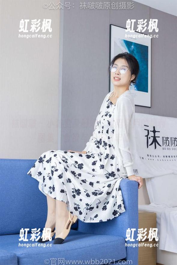袜啵啵-小沫 袜啵啵 - 小沫变身厨娘,附赠实用的福利图集,食欲与享受双丰收~