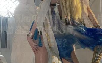 红裙下阿薰kaOri的每一张全套图片都有些意外的温柔,目光转移间,唉,要不要继续看呢?