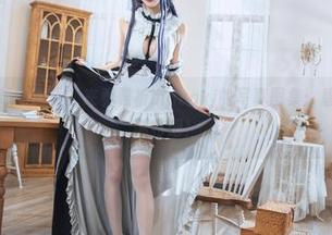 想要优雅与帅气兼具?来看雅祈masaki的写真图集:碧蓝航线奥古斯特吧!