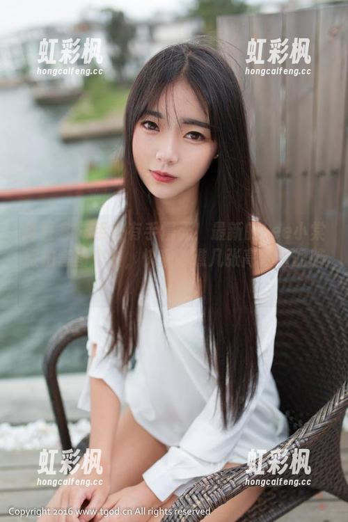 青豆客-Lee小棠 青豆客 - 手快有手慢无!最新的Lee小棠旅拍套图来啦,快来瞧瞧几张高质量的脑洞!