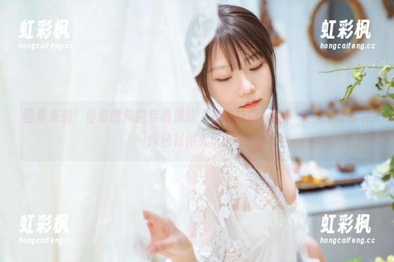 香草喵露露 图集来袭!香草喵露露穿着那抹“杨枝甘露”绿,果真还是那种绿色衬得人沉醉?
