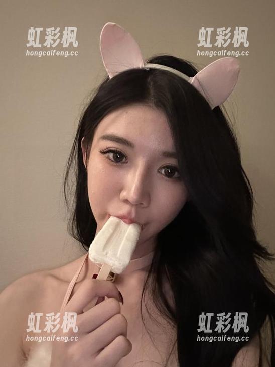 黎允熙baby 微密圈 - 御姐?抱歉,我只认黎允熙baby的这一套写真,有种‘问你敢不敢’的挑衅在里面