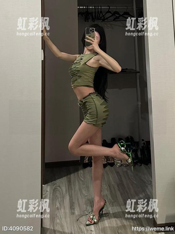 黎允熙baby 微密圈 - 黎允熙baby对不起,我竟然爱上了你的蓝白条纹,免费美图不收钱吧?